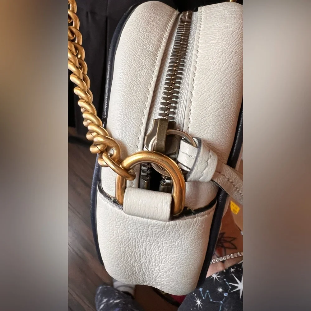 Gucci Ivory blue Circle Crossbody Bag with Gold Chain - Picture 11 of 14